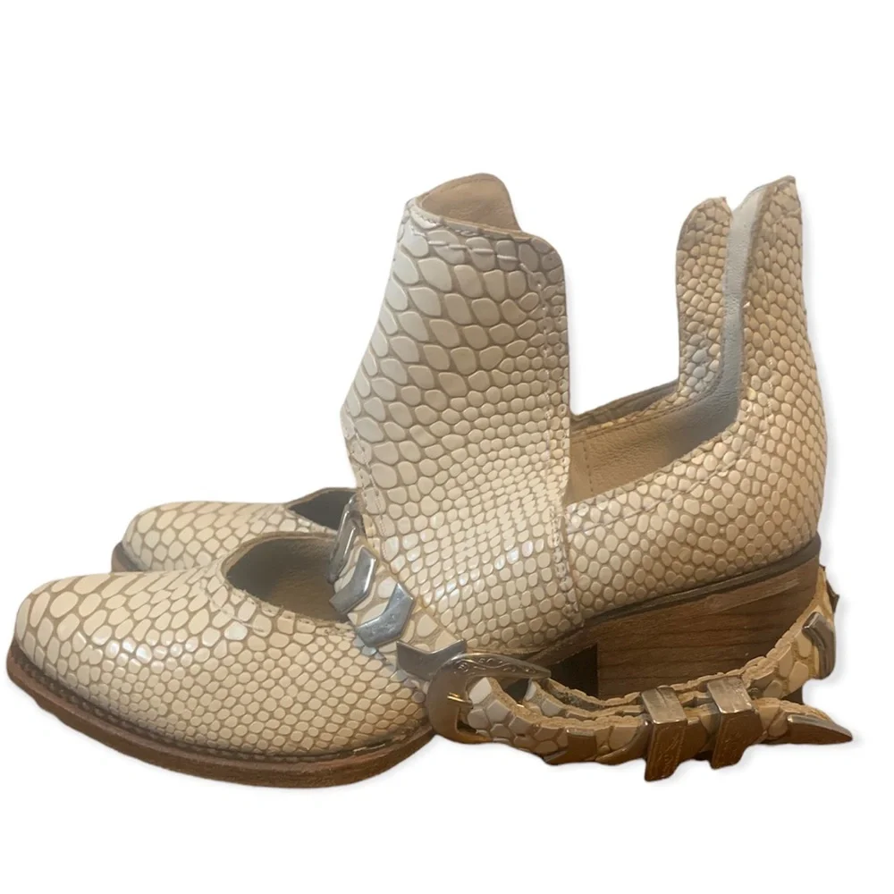Freebird by Steven Cream Ankle Boots